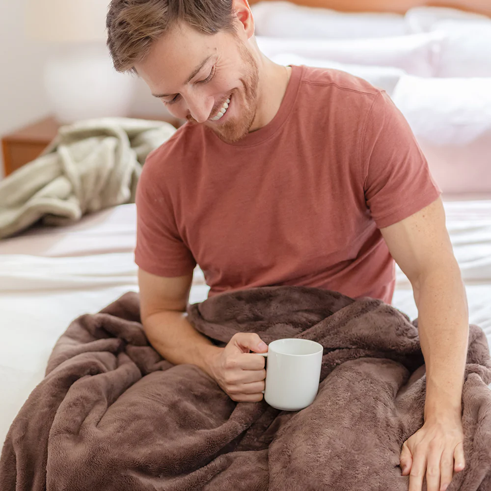 Heavyweight PrimaLush™ Throw - Image 15