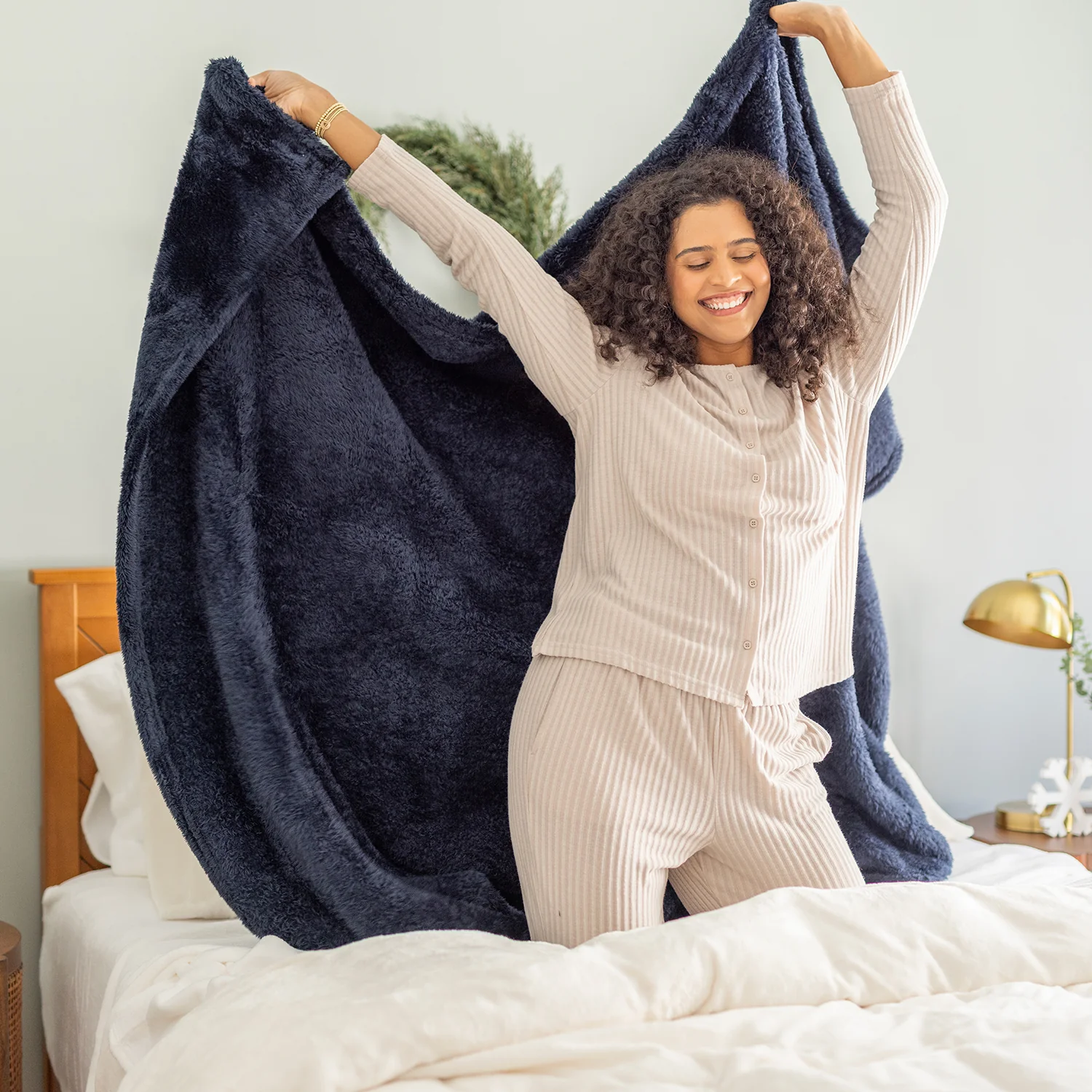 Oversized Extra-Fluffy™ Throw - Image 26