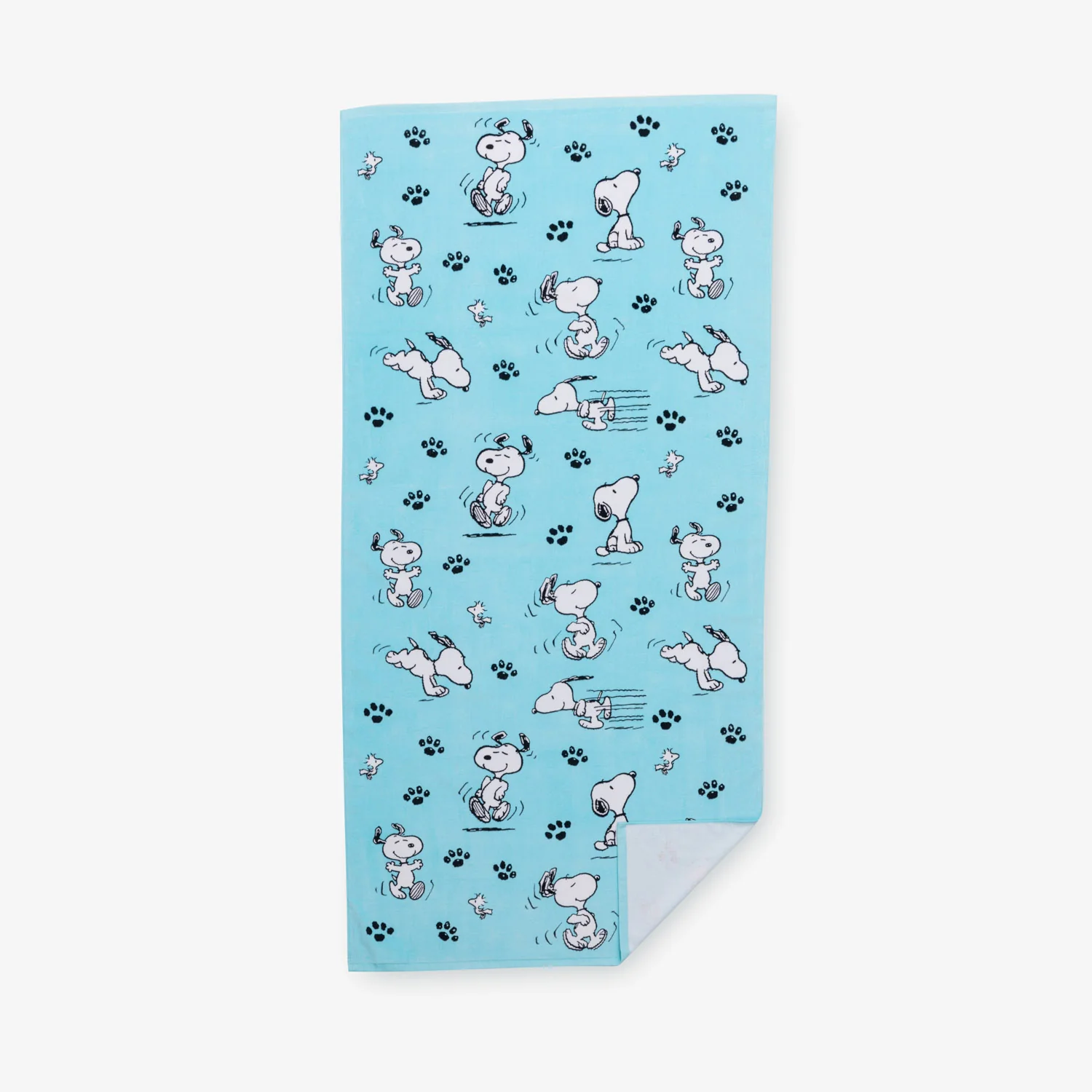 Peanuts® Oversized Beach Towel - Image 11