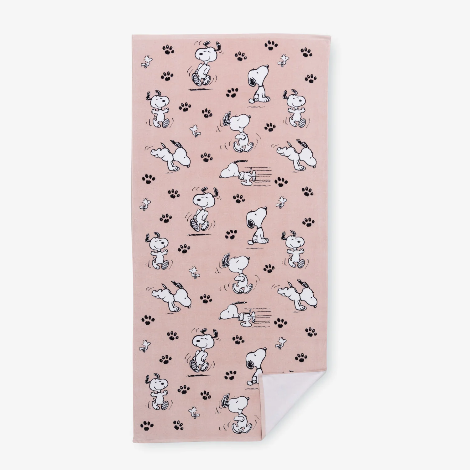 Peanuts® Oversized Beach Towel - Image 18