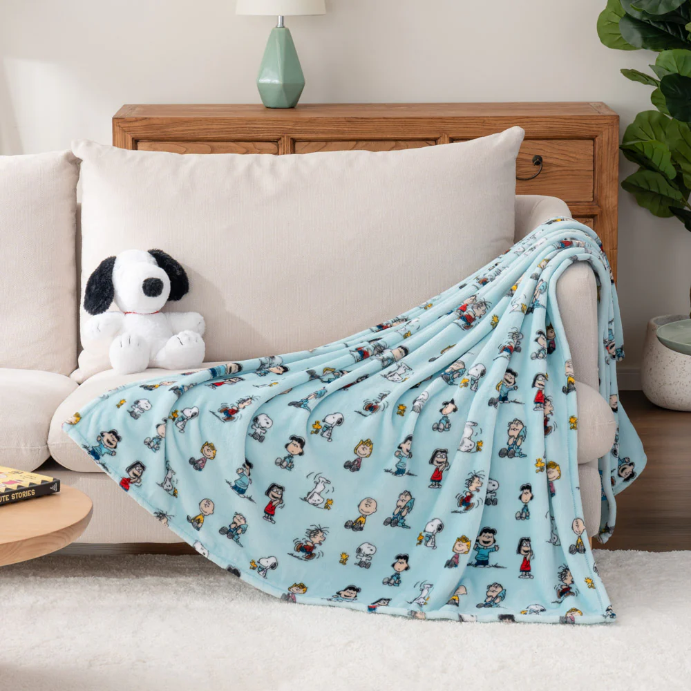 Peanuts® VelvetLoft® Throw - Image 3