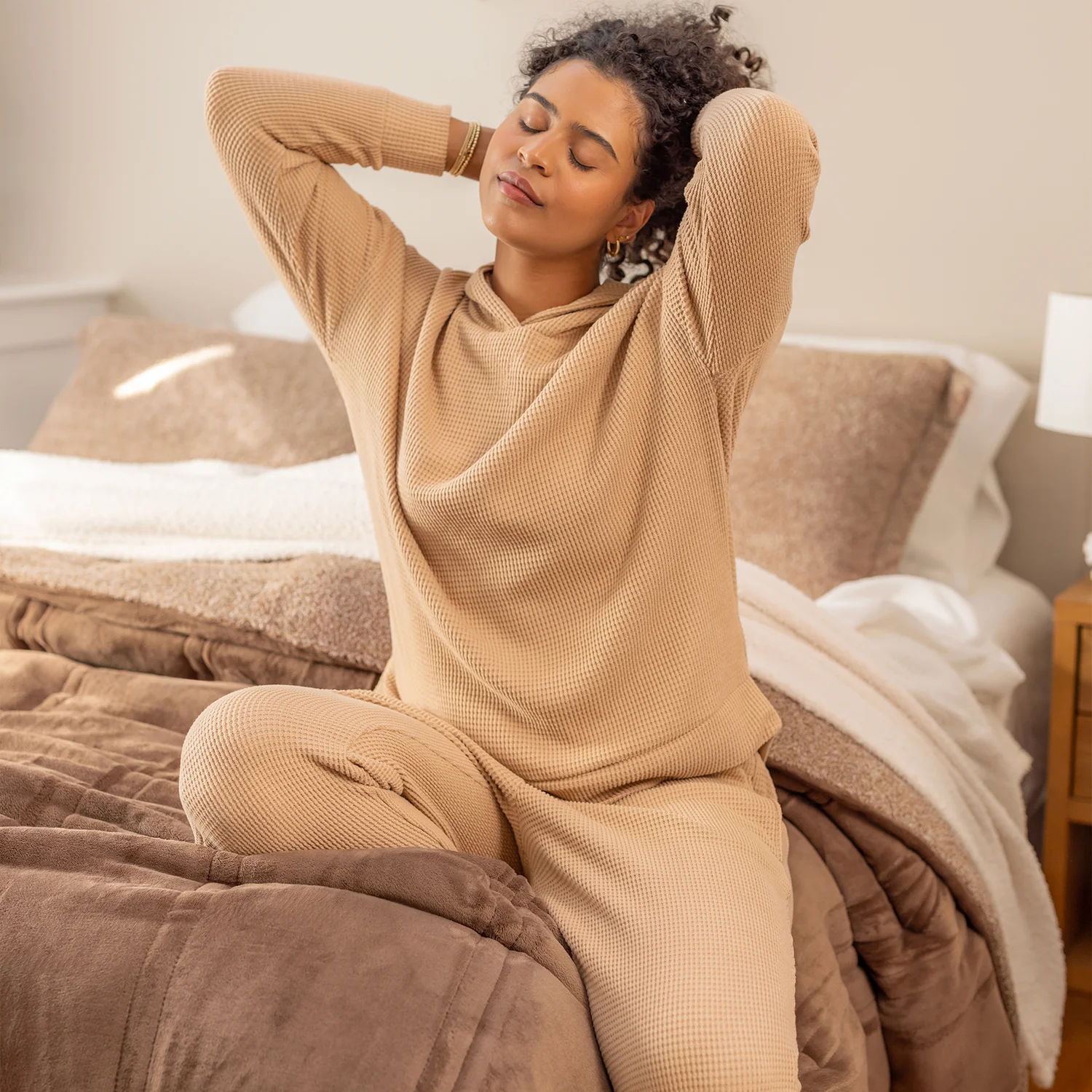 Retro Comfort Plush Comforter Set - Image 18